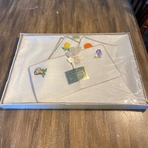 Vtg PIONEER Linen Colorful Fruit Embroidery 8 Piece Set Placemats/Napkins